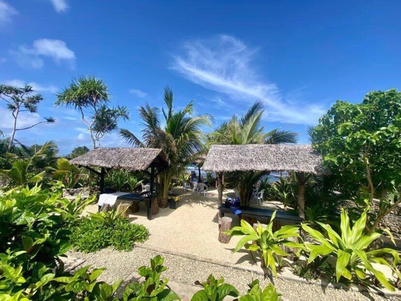 Banana Bay Beach Club Bed & Breakfast Eton ภายนอก รูปภาพ